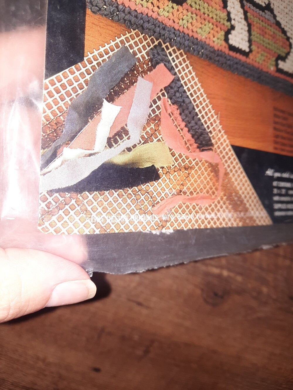 Vintage Rag Rug Kit With Cat - Picture 5 of 8